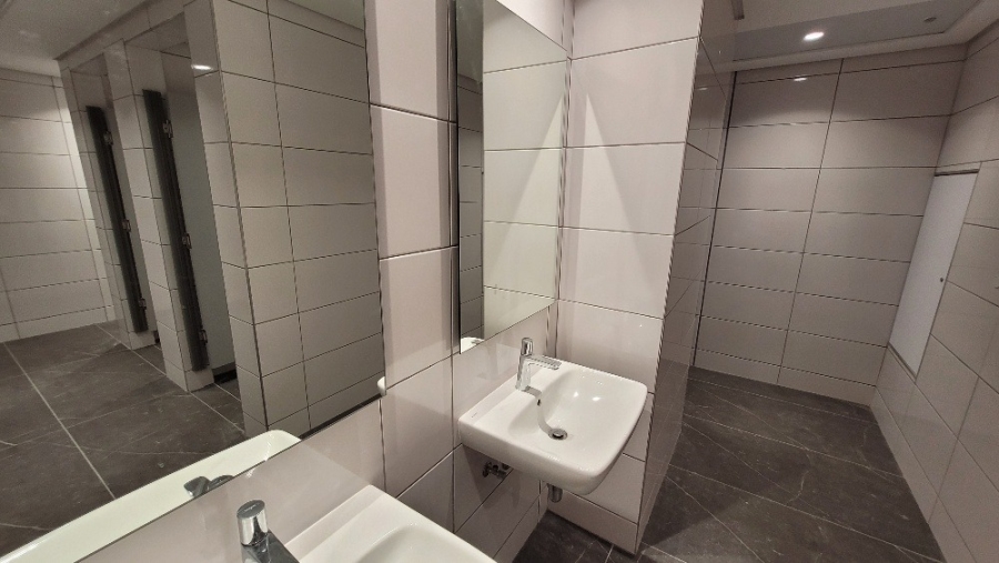 To Let commercial Property for Rent in Blackheath Industrial Western Cape